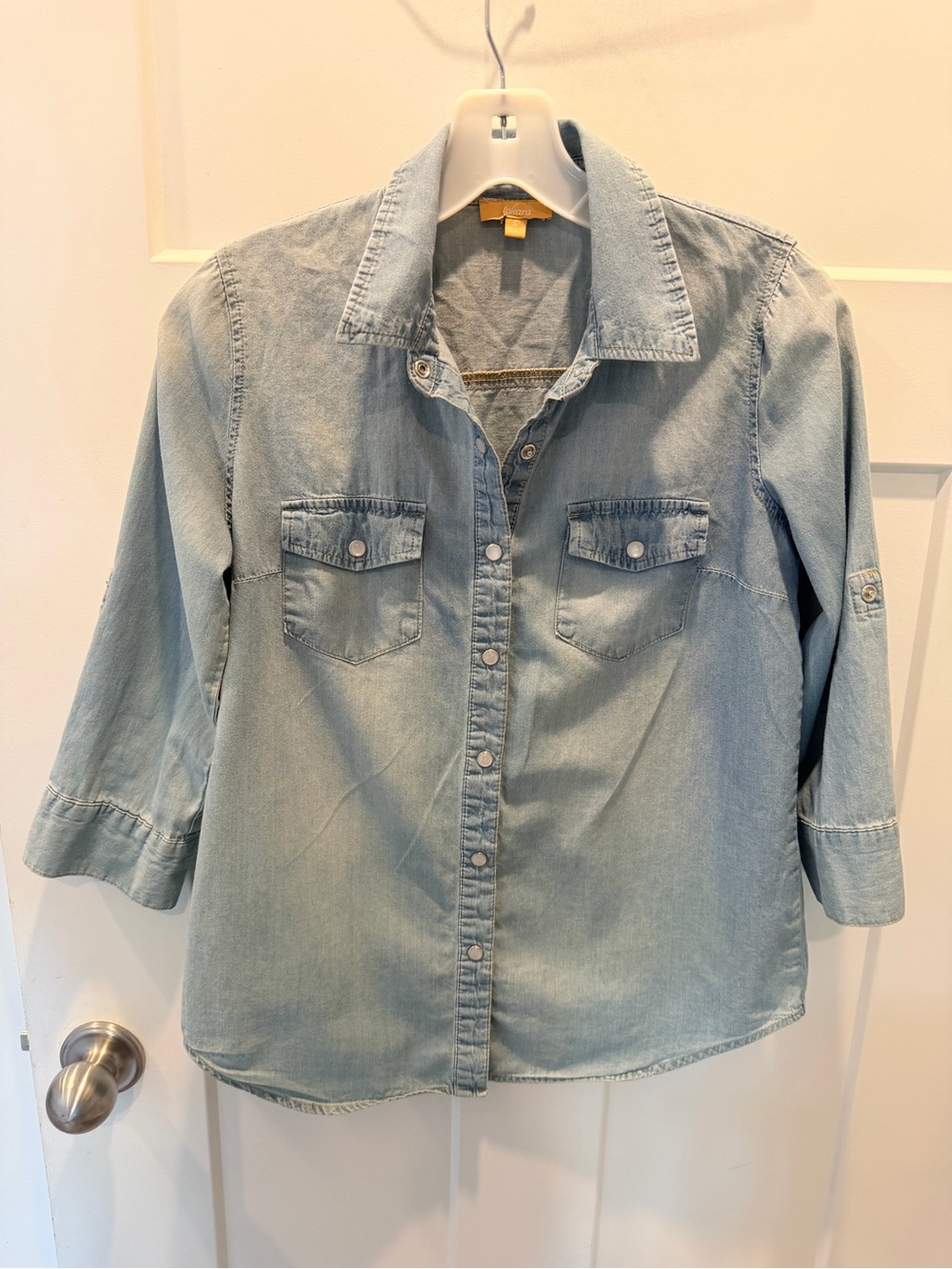 Takara Chambray Shirt Small Snap Front Denim Button Up Roll Tab Sleeve Top